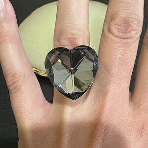 Heart-Shaped Silver Gray Ring Size 5
